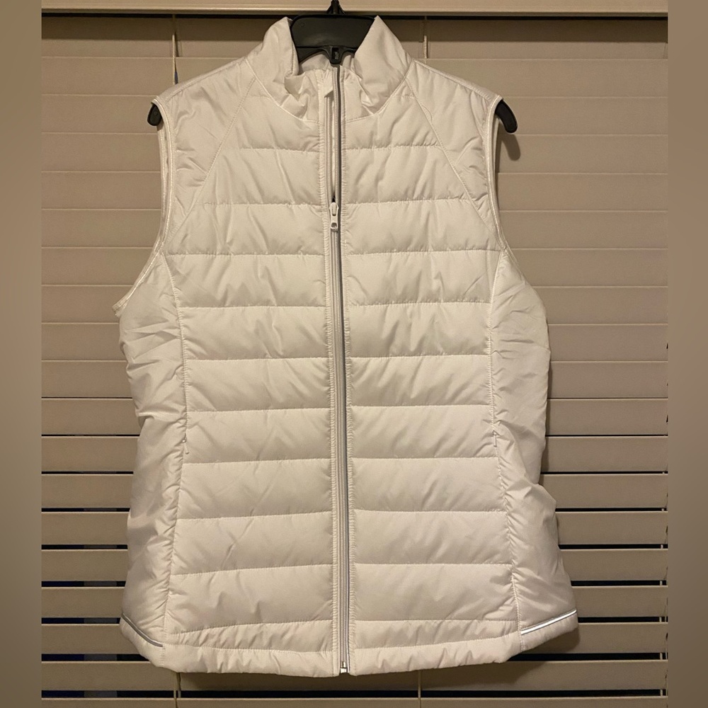 NWT Cutter and Buck White Puff Vest